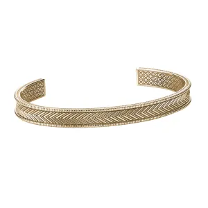 Signature Arrow Cuff in Gold