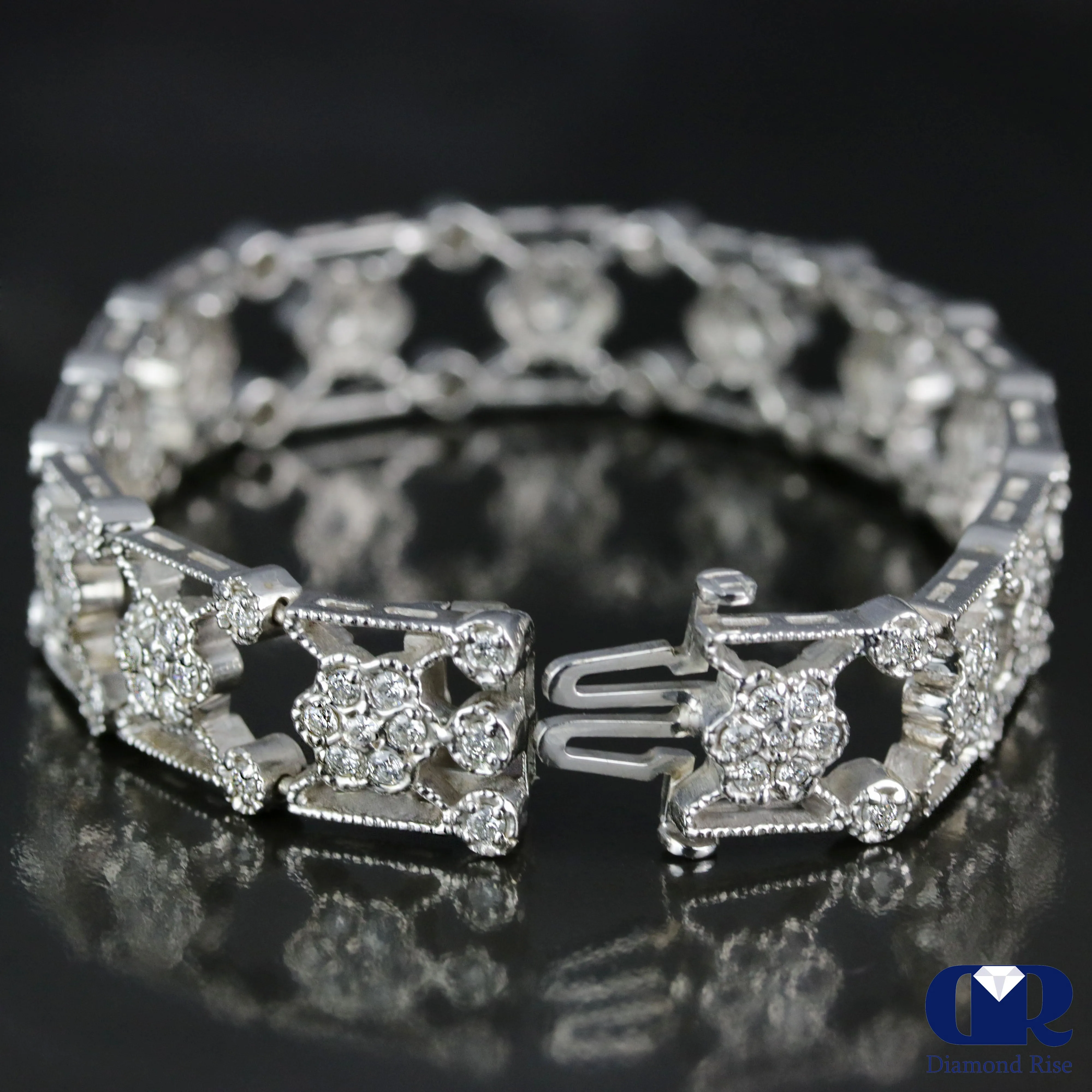 Women's vintage 3.50 Carat Round Cut Diamond Bracelet In 14K White Gold